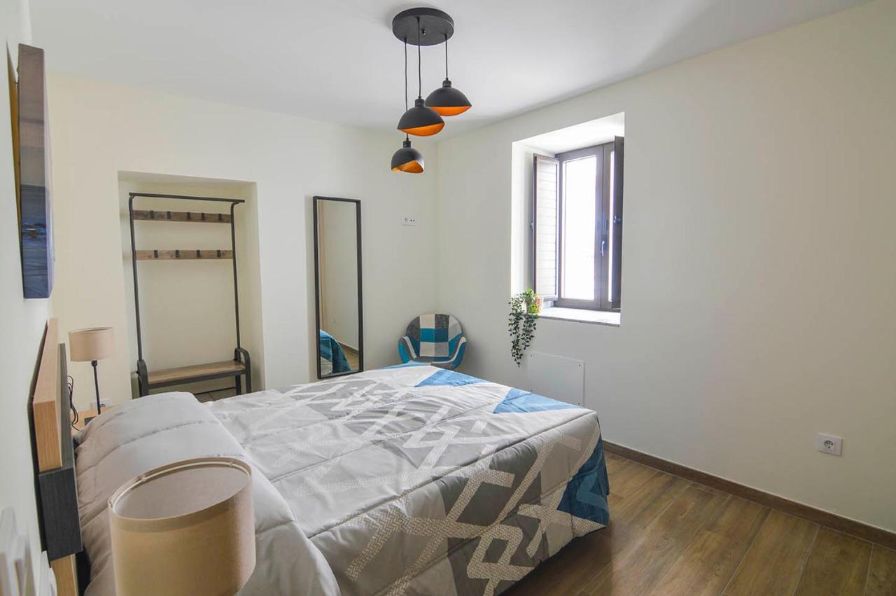 Apartamentos Turisticos Hornillo Caces Extérieur photo